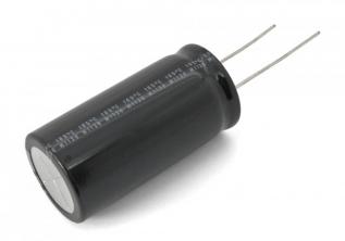 El.lyt 4700uF 50V 105C ø20x40mm @ electrokit